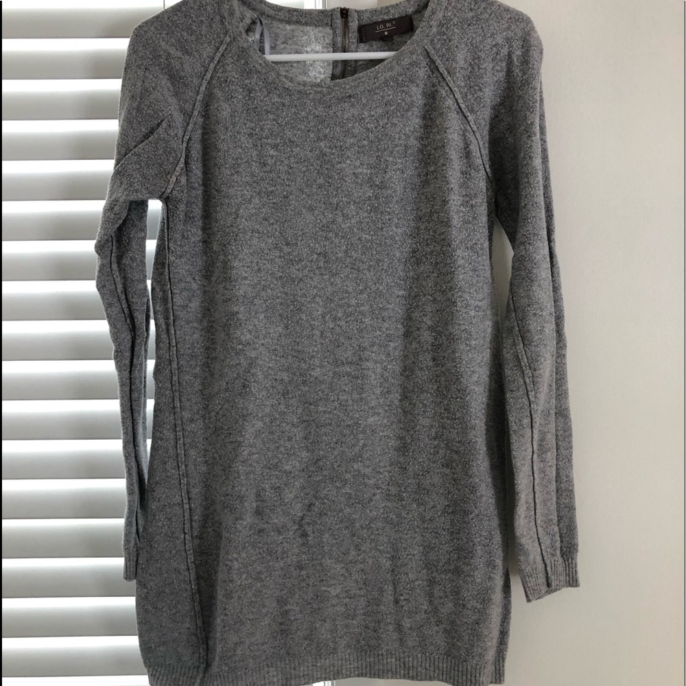 Gray sweater